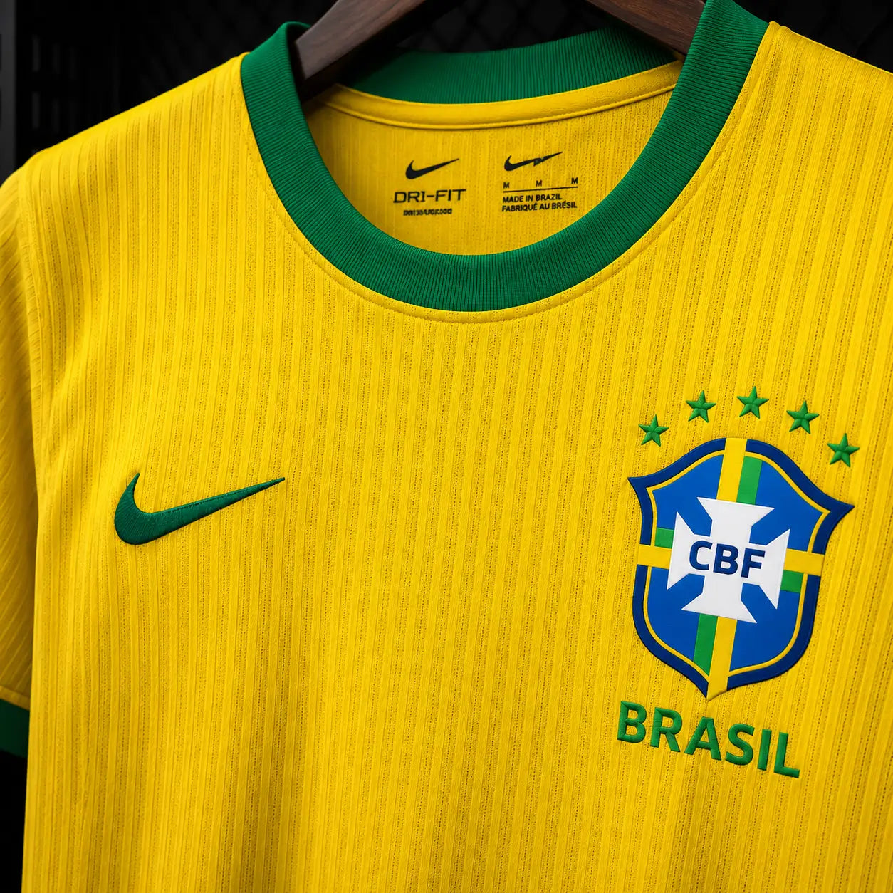 Maillot Brésil 2026 Domicile Jaune Canari Jacquard Rayures Verticales CBF Nike DRI-FIT 5 Étoiles Édition Joueur