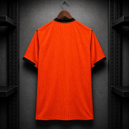 Camisola Holanda 2026 Principal Laranja Jacquard Pinceladas Gola V Preta KNVB Nike Dri - FIT Edição Jogador S Camisola comprar online