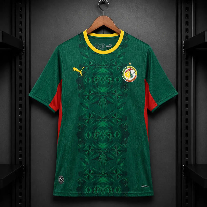 Camisola Senegal 2026 Alternativa Verde Floresta Jacquard Leões Gola Amarela Painéis Vermelhos Puma DRYCELL Edição Jogador S Camisola comprar online