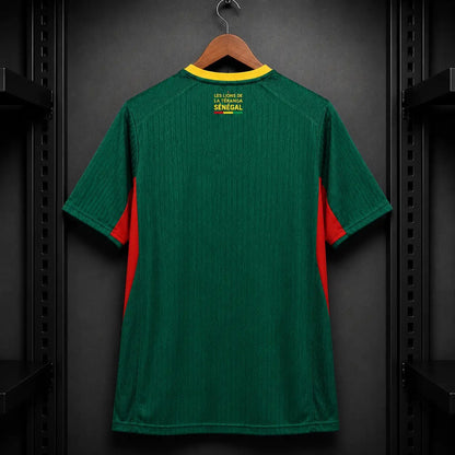 Camisola Senegal 2026 Alternativa Verde Floresta Jacquard Leões Gola Amarela Painéis Vermelhos Puma DRYCELL Edição Jogador S Camisola comprar online