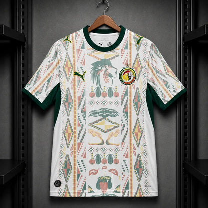 Camisola Senegal 25 - 26 Principal Branca Arte Senegalesa Leão Téranga Puma DRYCELL Edição Adepto S Camisola comprar online